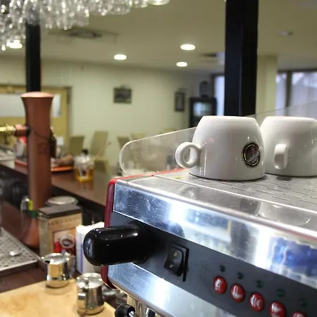 Corner Angyalfoeld Hotel 3*