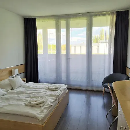 Отель Corner Angyalfoeld 3*