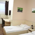 Corner Angyalfoeld Hotel 3*